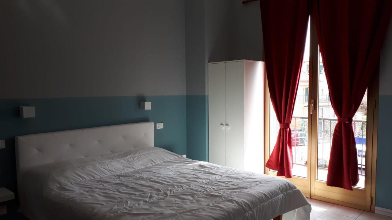 4-Bed Mixed Dormitory Room